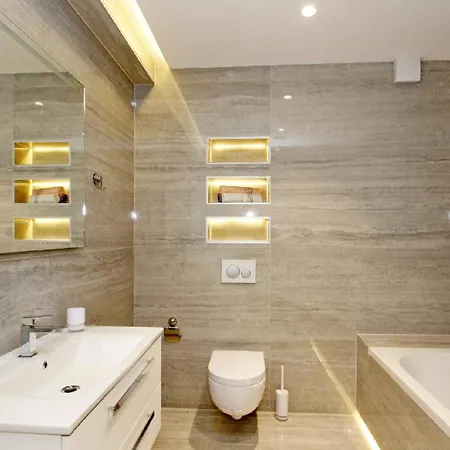 Apartment Seasons - Luxuriose *